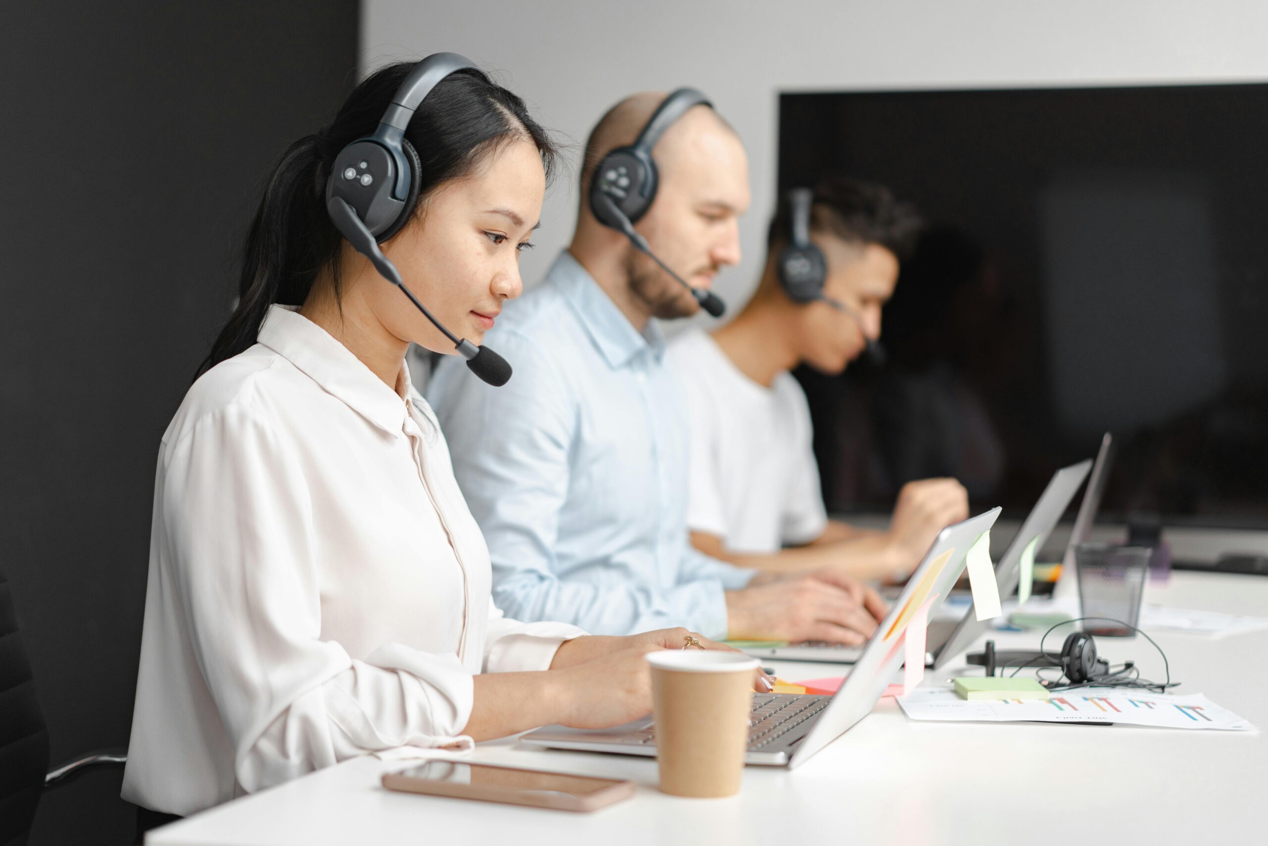 growing businesses with virtual assistants for customer service