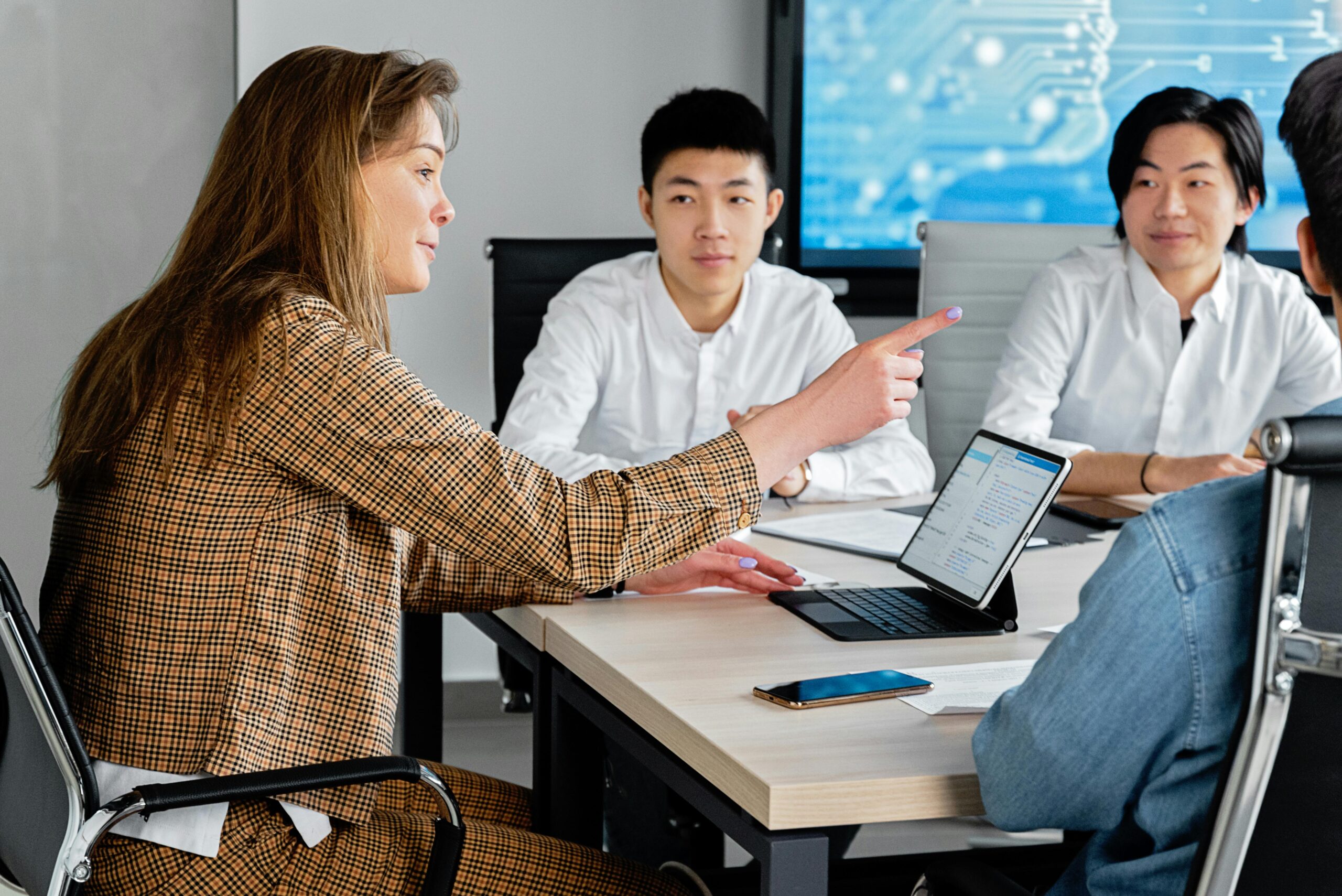 tasks to delegate to a virtual assistant