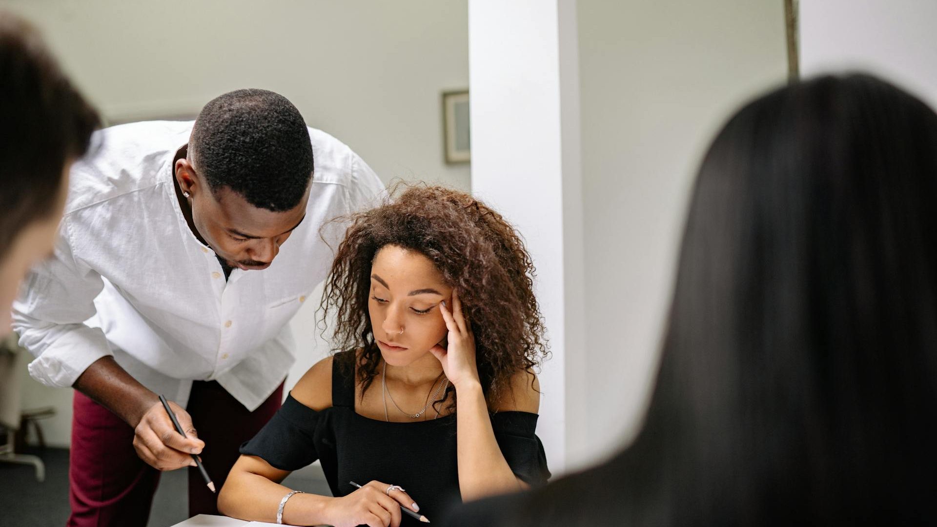 When should you fire your Support Assistant audio image fire your virtual assistant